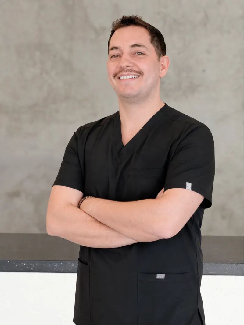 Dr. Pablo Bórquez, Cirujano Dentista en Clínica Lingual