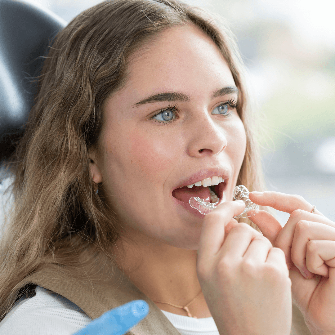 Ortodoncia Lingual vs Invisalign: ¿Cuál es la Mejor Opción?